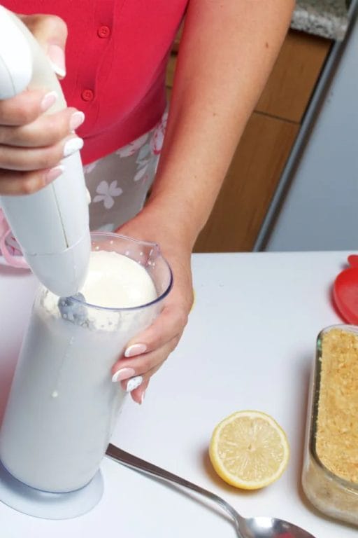 6 astuces pour faire de la mousse de lait sans machine